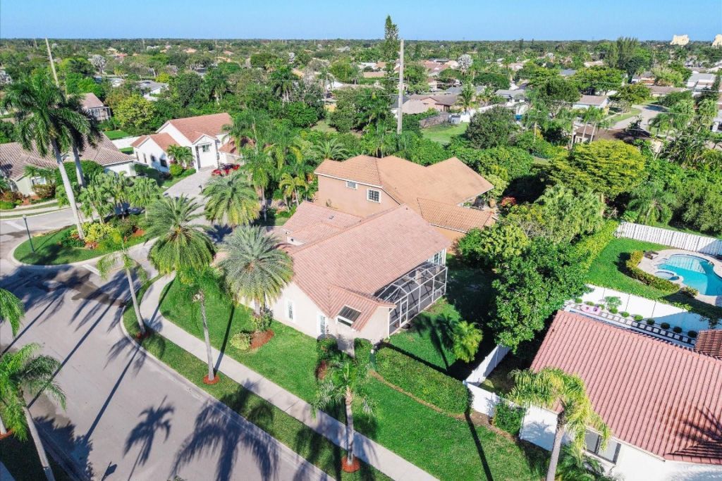 1043 Laguna Springs Drive, Weston, FL 33326 Photo