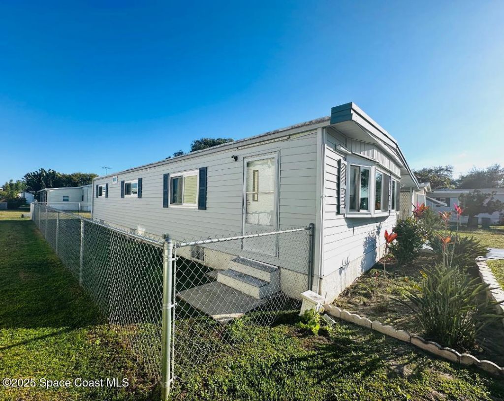 708 Lark Drive, Barefoot Bay, FL 32976 Photo