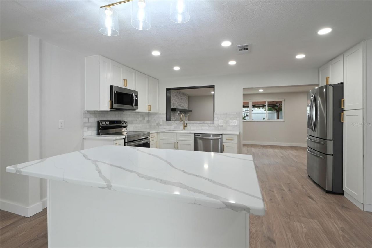 11987 106th Avenue, Seminole, FL 33778 Photo