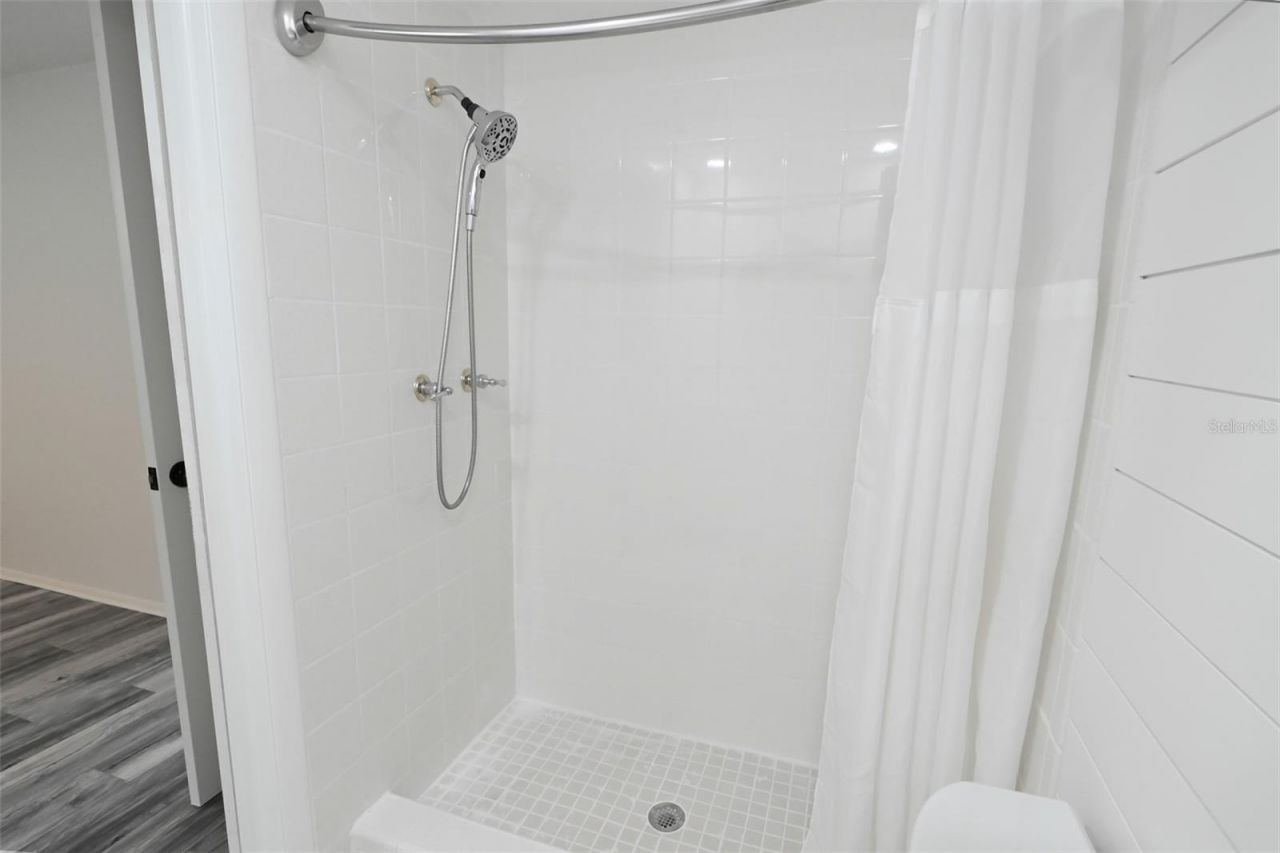 11987 106th Avenue, Seminole, FL 33778 Photo