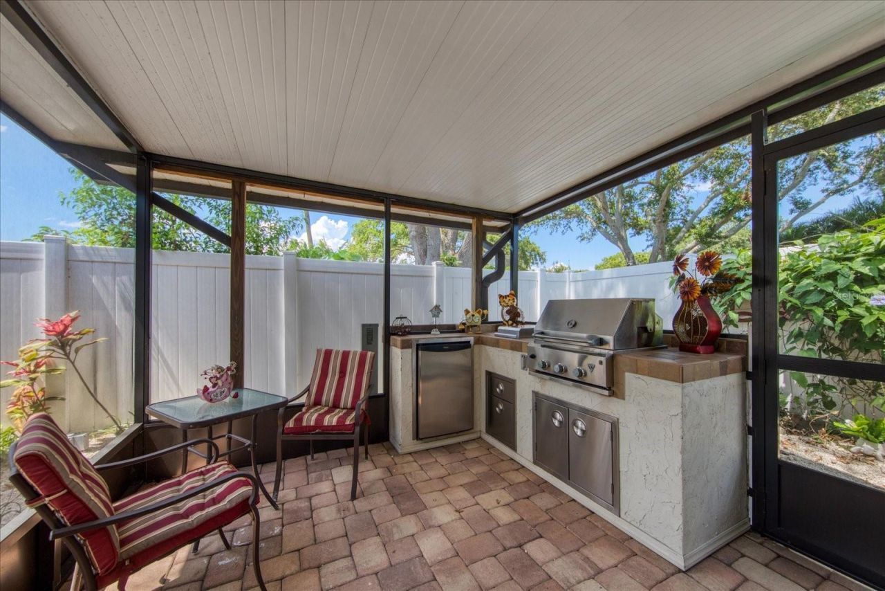 11987 106th Avenue, Seminole, FL 33778 Photo
