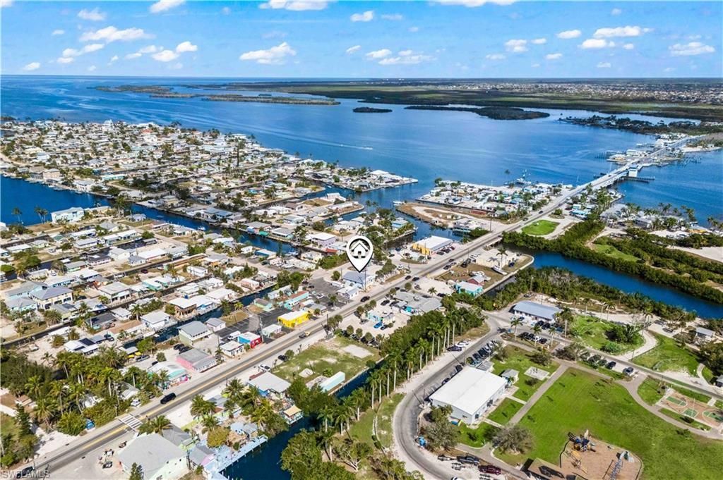 4574 Pine Island Rd Nw, Matlacha, FL 33993 Photo