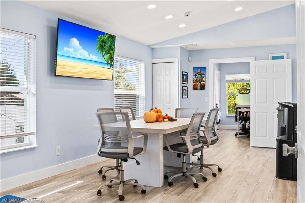 4574 Pine Island Rd Nw, Matlacha, FL 33993 Photo