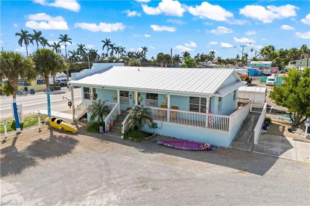 4574 Pine Island Rd Nw, Matlacha, FL 33993 Photo