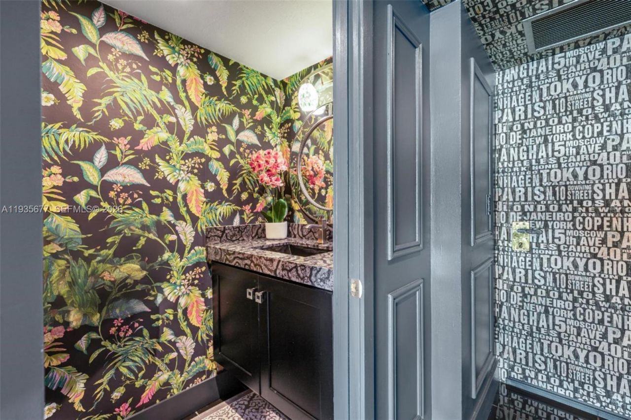 555 NE 15th St, Unit 30H, Miami, FL 33132 Photo