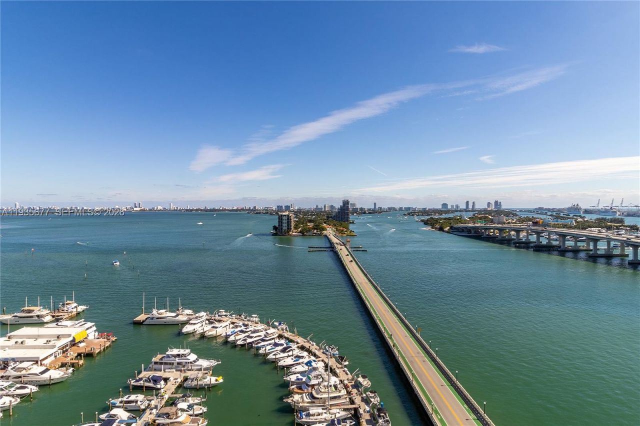 555 NE 15th St, Unit 30H, Miami, FL 33132 Photo