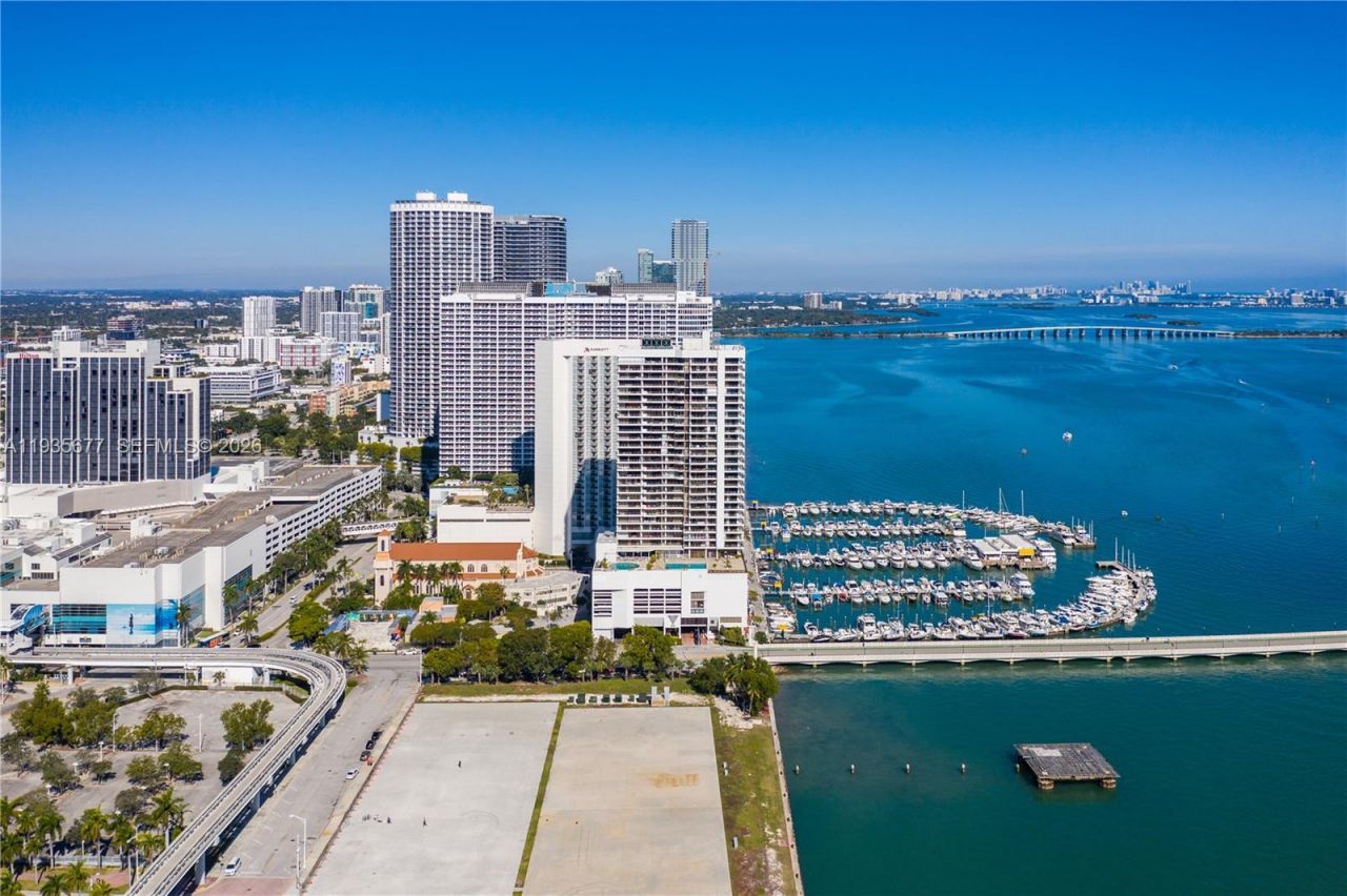 555 NE 15th St, Unit 30H, Miami, FL 33132 Photo