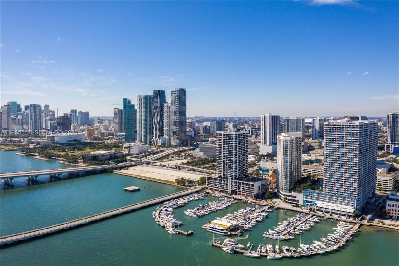 555 NE 15th St, Unit 30H, Miami, FL 33132 Photo