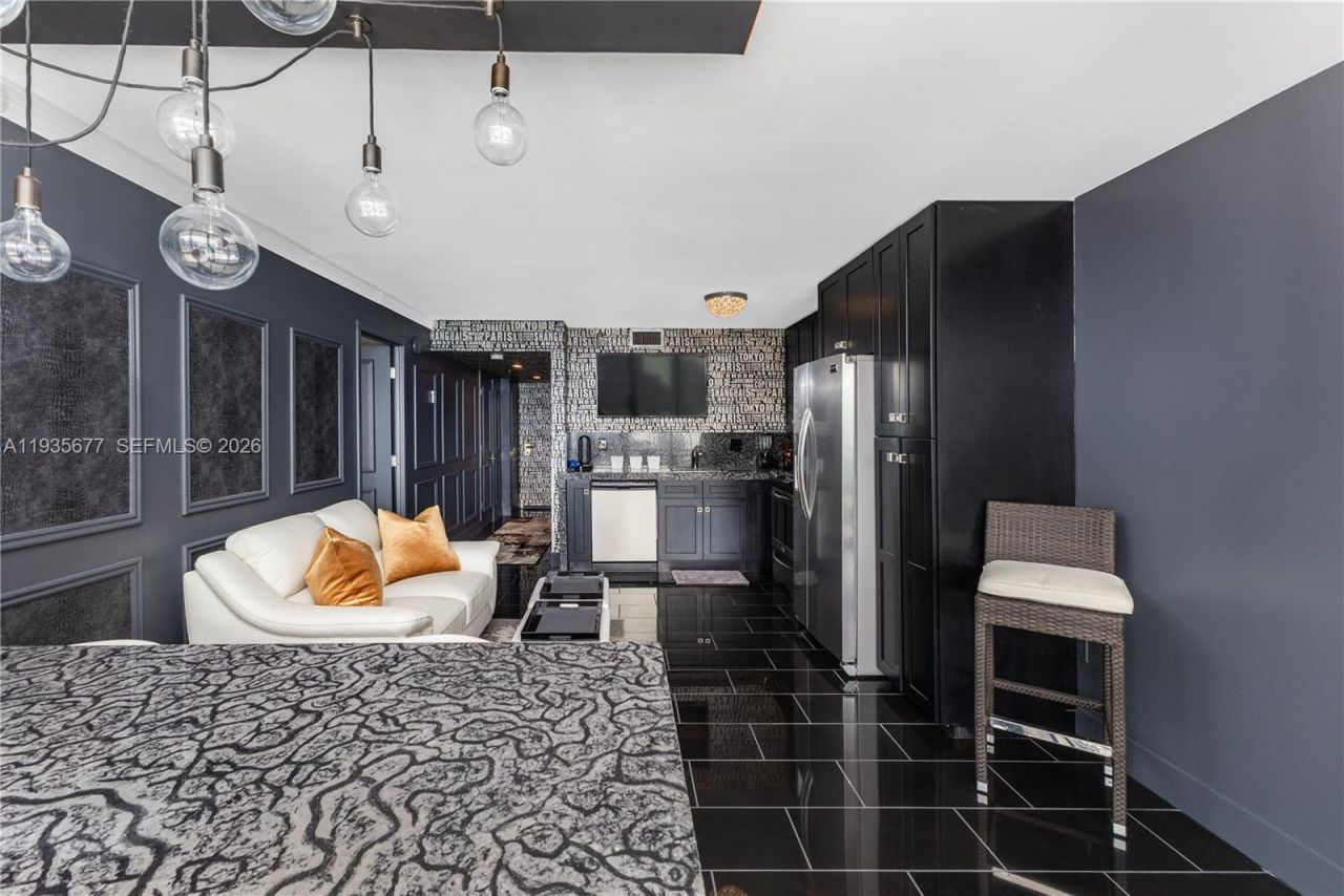 555 NE 15th St, Unit 30H, Miami, FL 33132 Photo