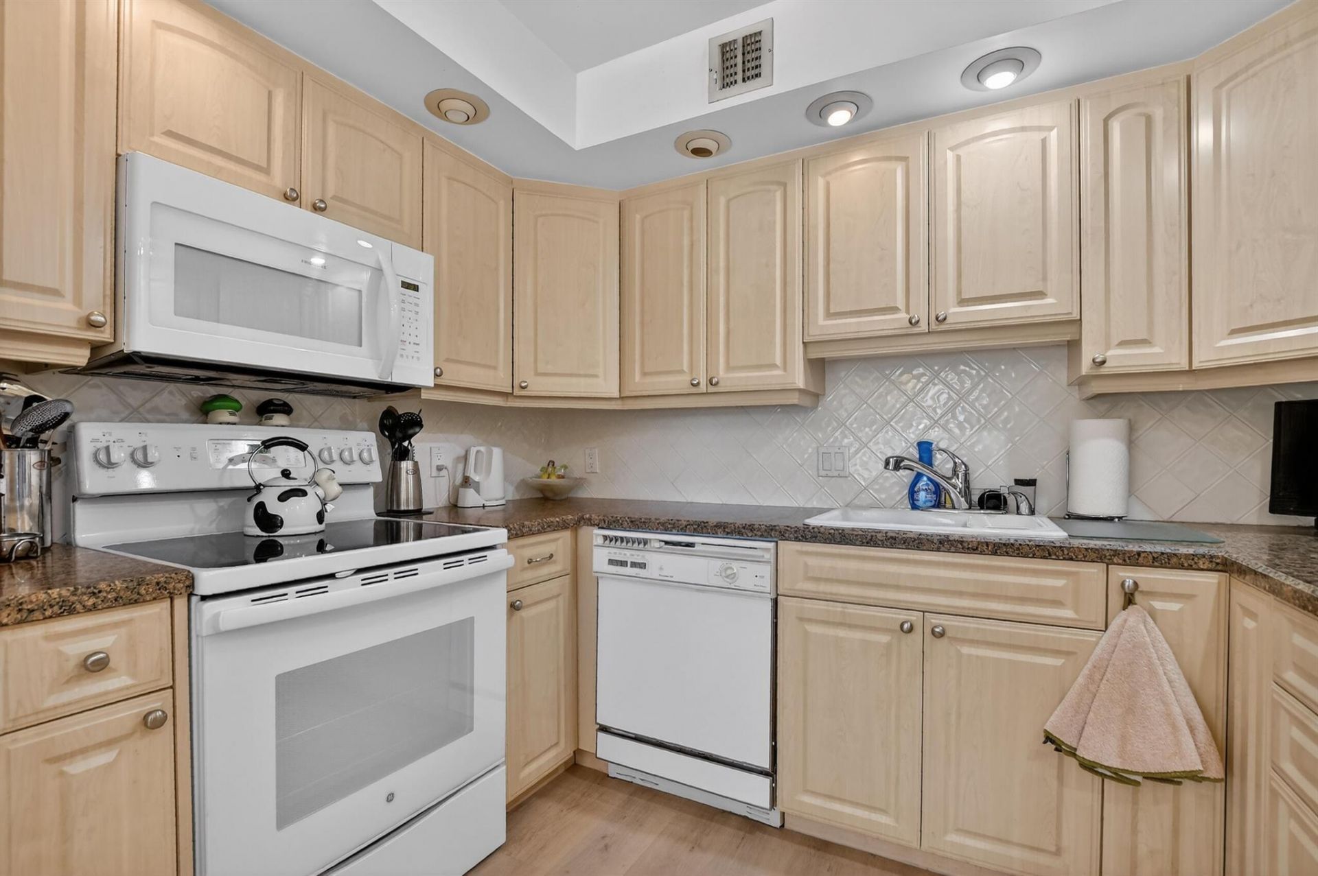 112 Richmond A, Unit A, Deerfield Beach, FL 33442 Photo