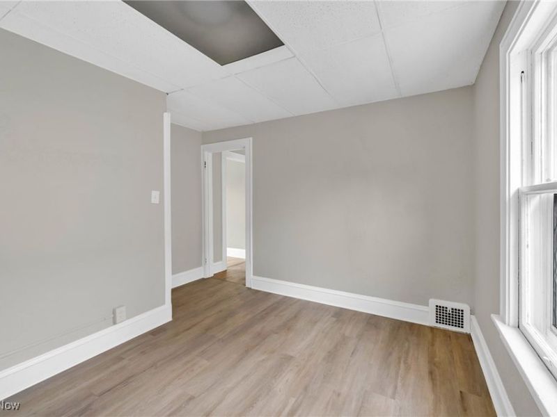 3367 E 102nd Street, Cleveland, OH 44104 Photo 11