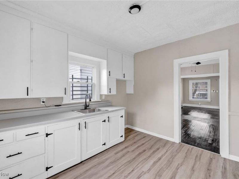 3367 E 102nd Street, Cleveland, OH 44104 Photo 22