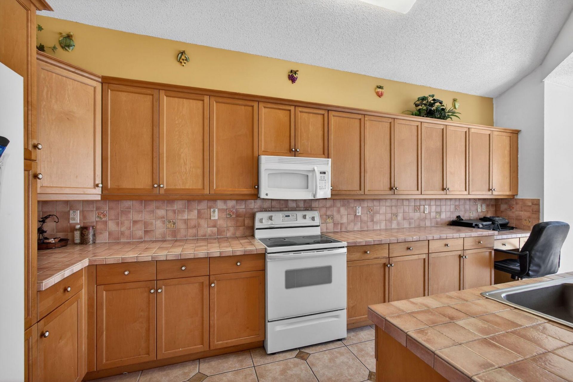 2008 Reston Circle, Royal Palm Beach, FL 33411 Photo