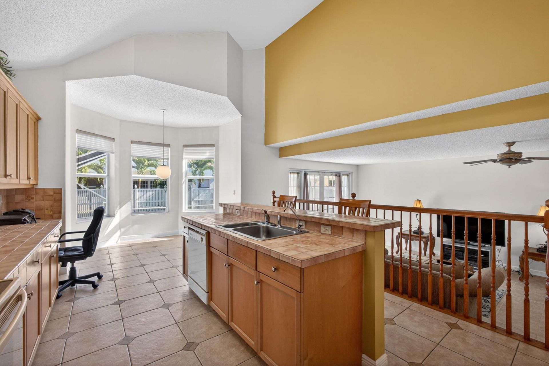 2008 Reston Circle, Royal Palm Beach, FL 33411 Photo