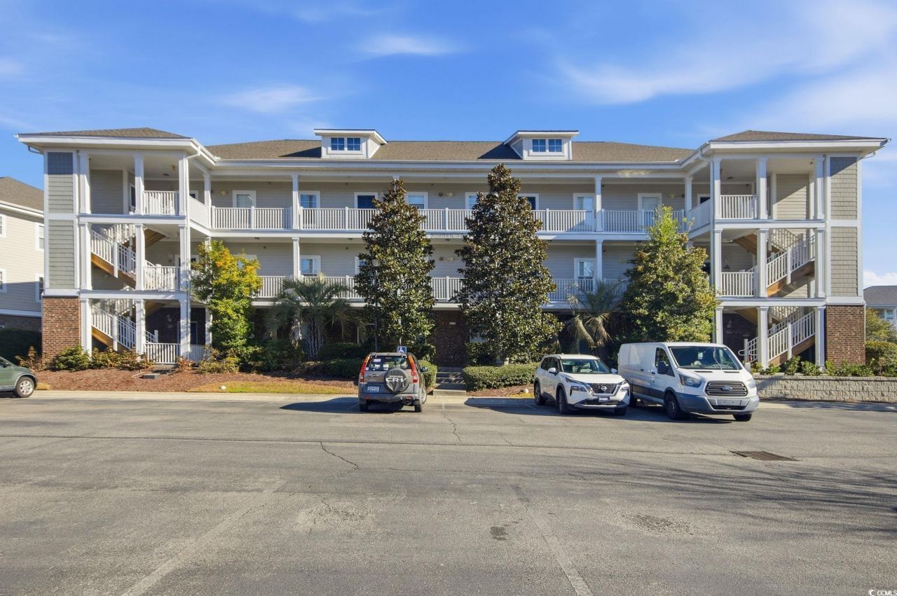 200 Castle Dr. Photo 1