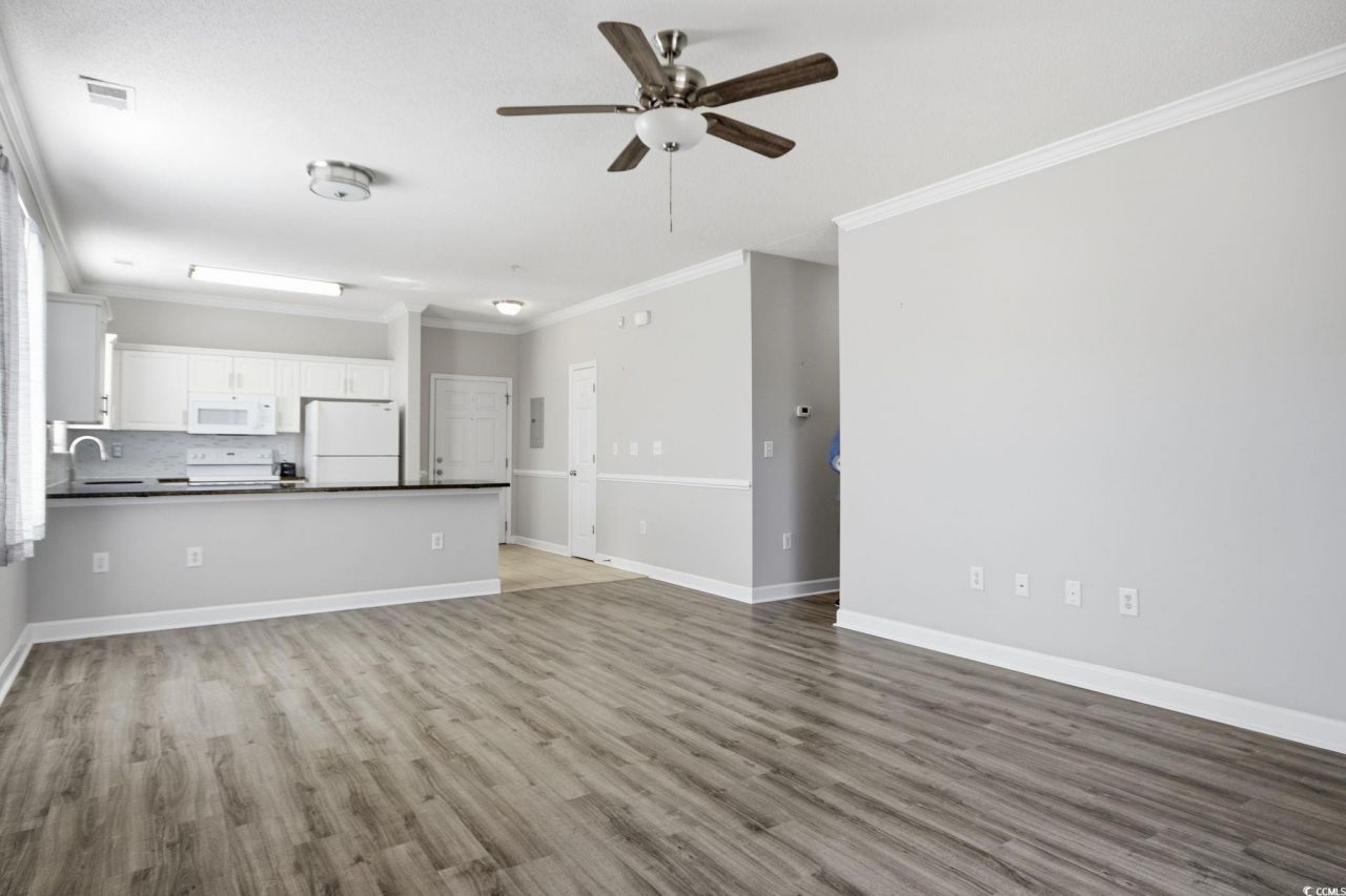 200 Castle Dr. Photo 16