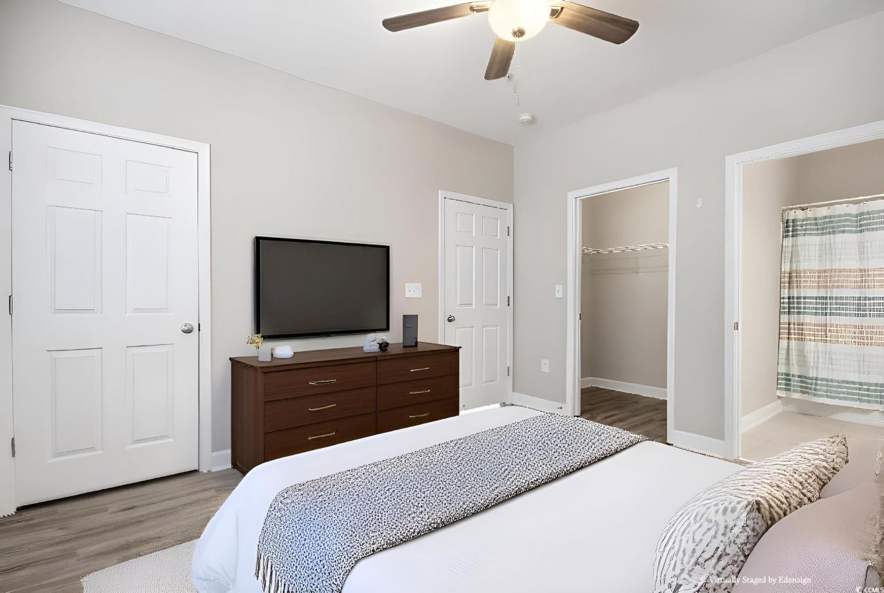 200 Castle Dr. Photo 19