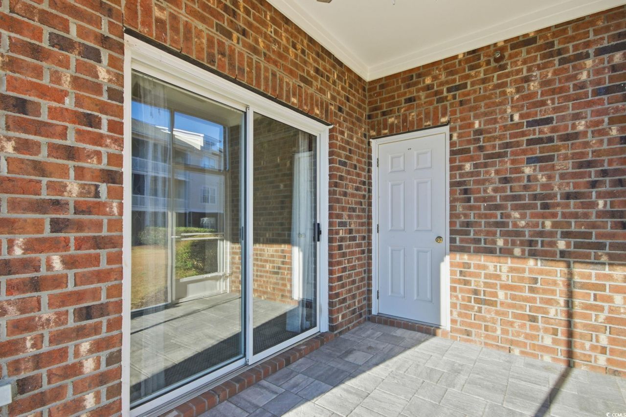 200 Castle Dr. Photo 28