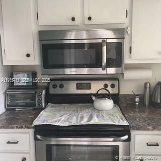 541 Blue Heron Dr, Unit 215, Hallandale Beach, FL 33009 Photo