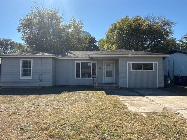 4248 Bertha Avenue, Fort Worth, TX 76105