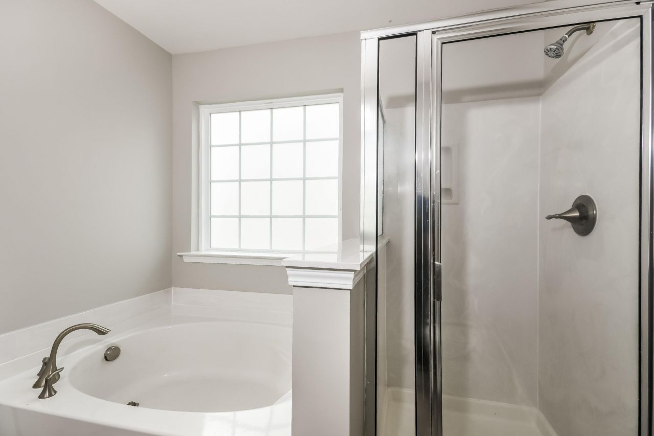 213 Longford Drive Photo 12