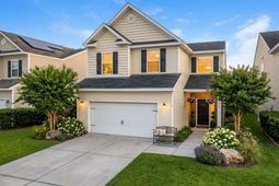 213 Longford Drive photo 4