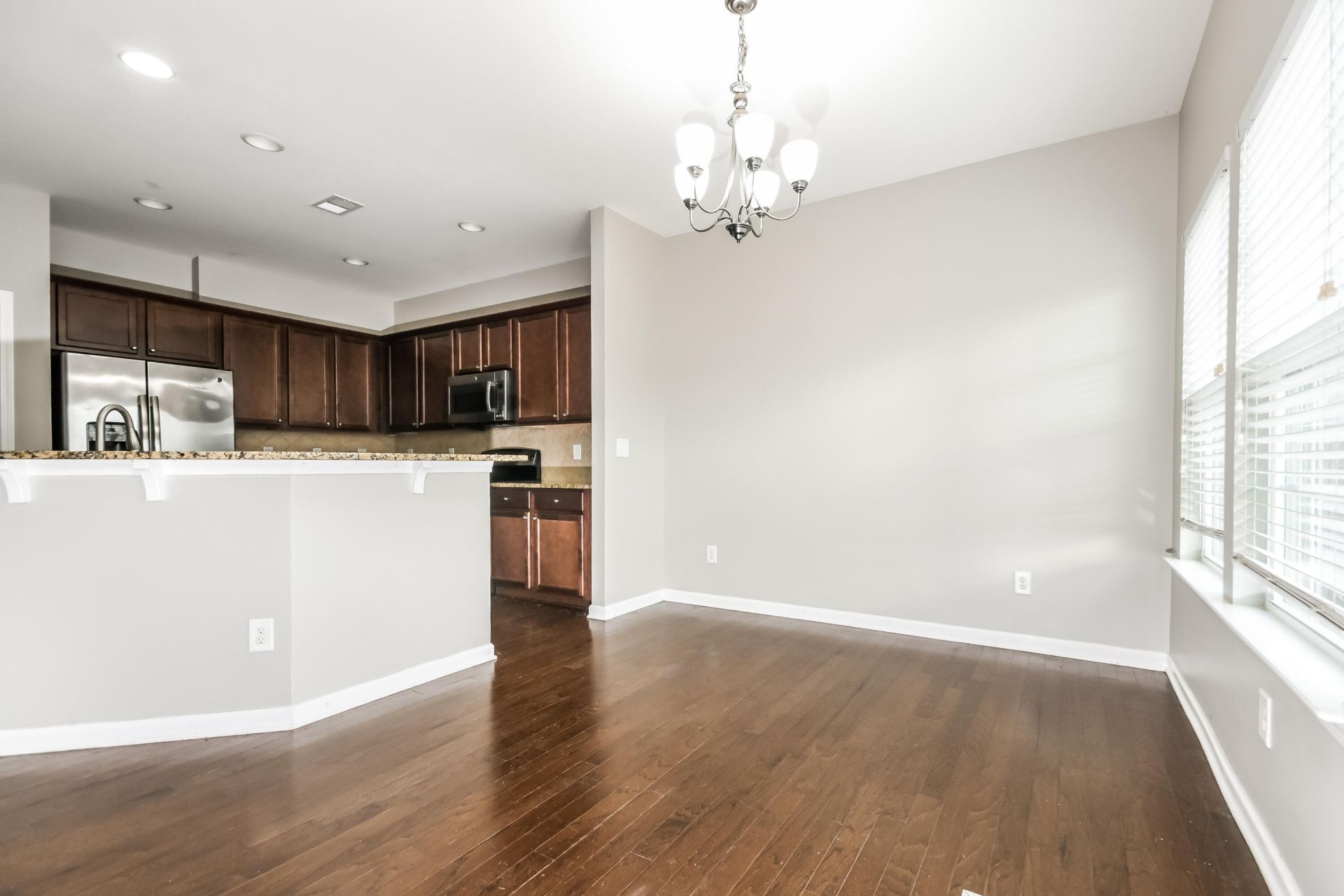 213 Longford Drive Photo 6
