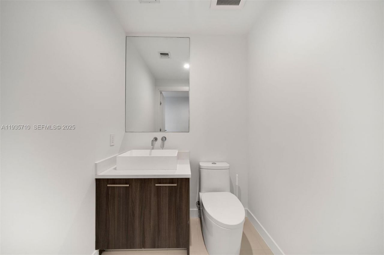 1150 102nd St , Unit 603, Bay Harbor Islands, FL 33154 Photo