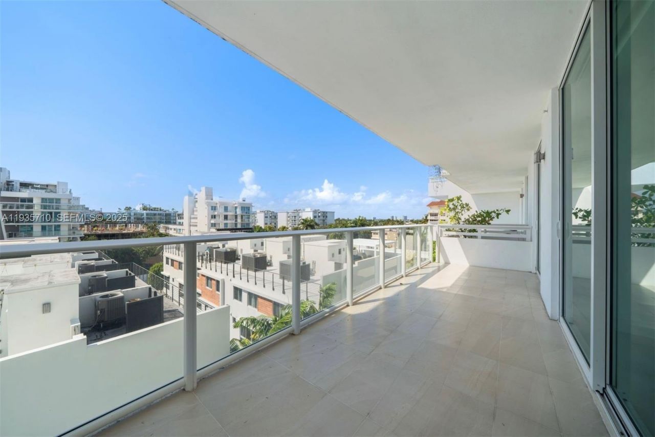 1150 102nd St , Unit 603, Bay Harbor Islands, FL 33154 Photo