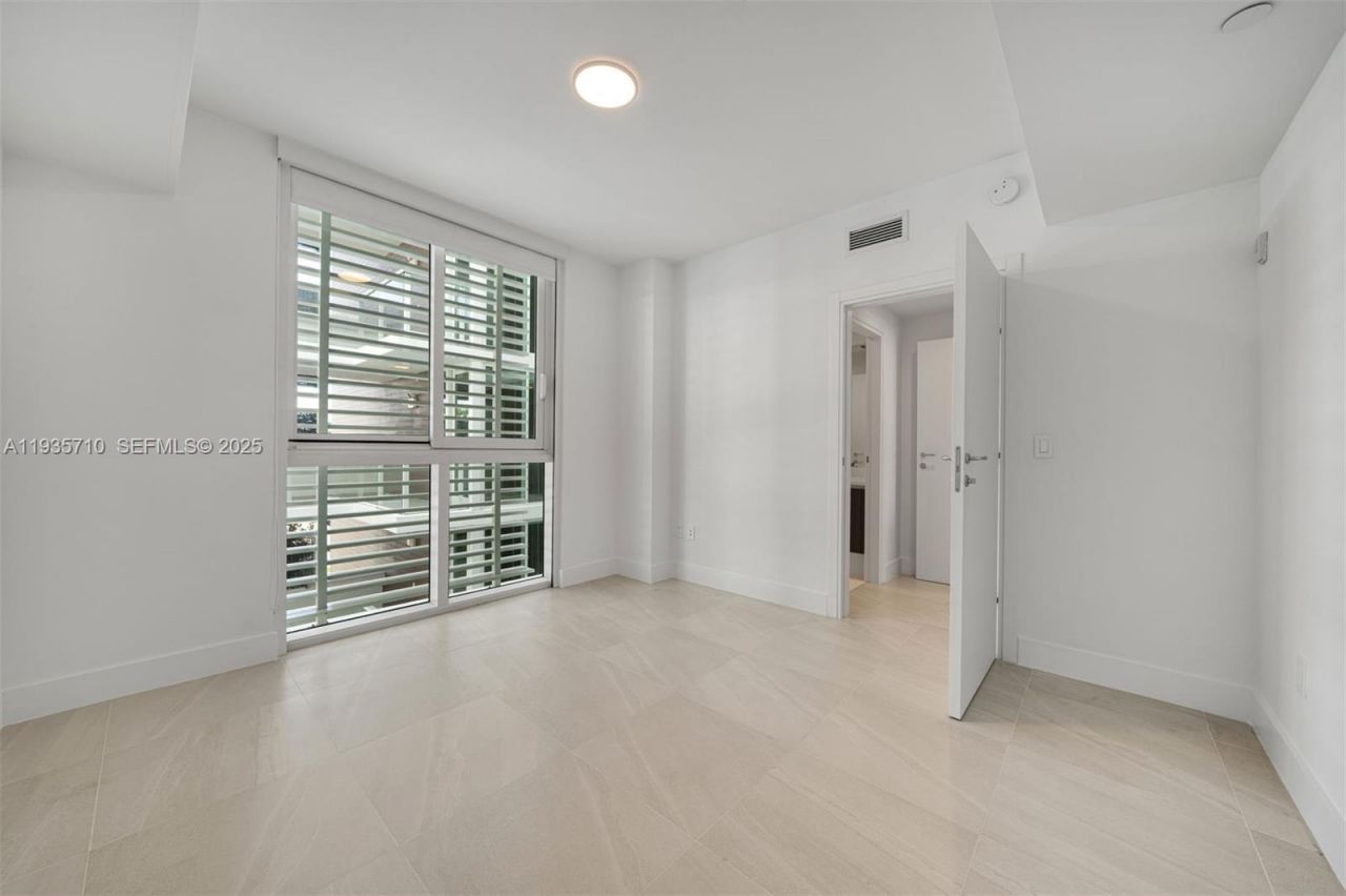 1150 102nd St , Unit 603, Bay Harbor Islands, FL 33154 Photo