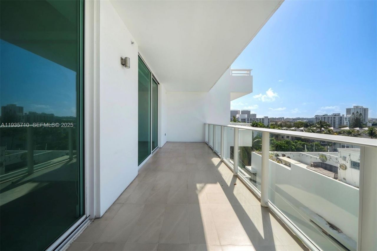 1150 102nd St , Unit 603, Bay Harbor Islands, FL 33154 Photo