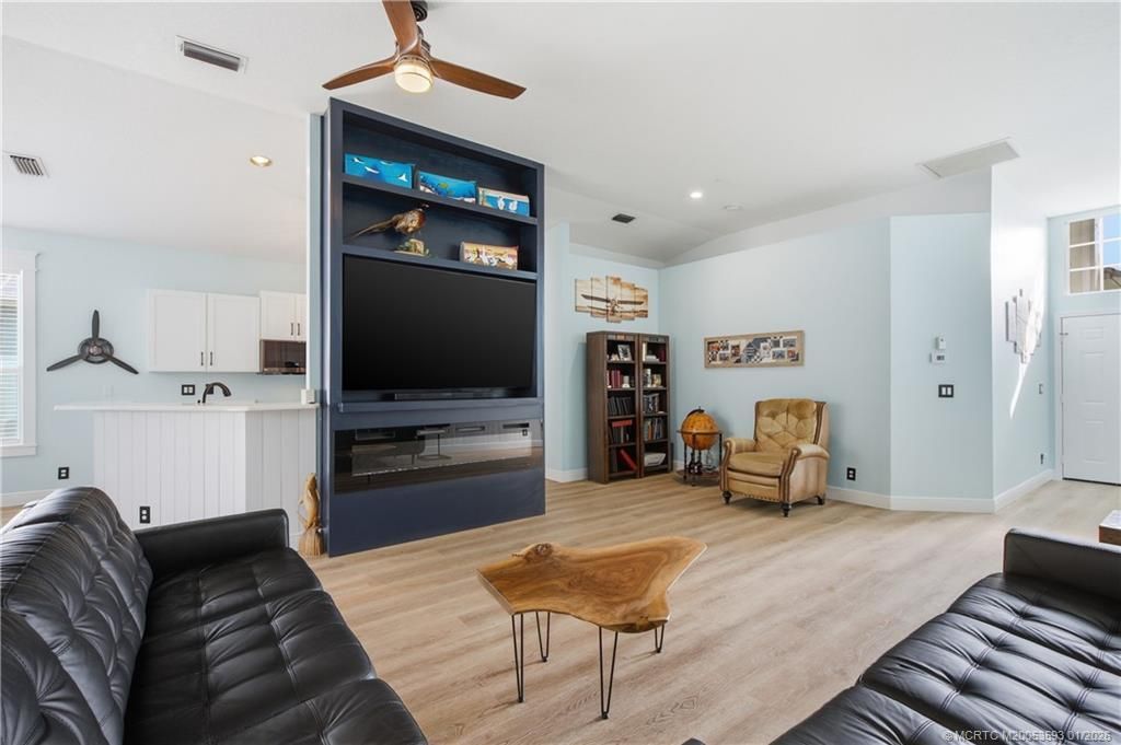 884 NW Waterlily Place, Jensen Beach, FL 34957 Photo