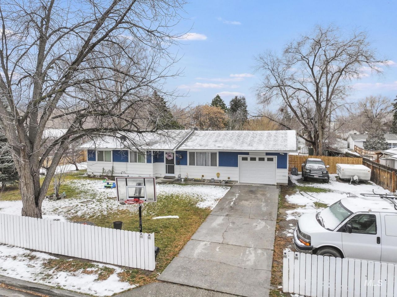 403 3rd Ave W, Jerome, ID 83338 Main Photo