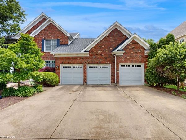 3432 Redwing Drive, Naperville, IL 60564