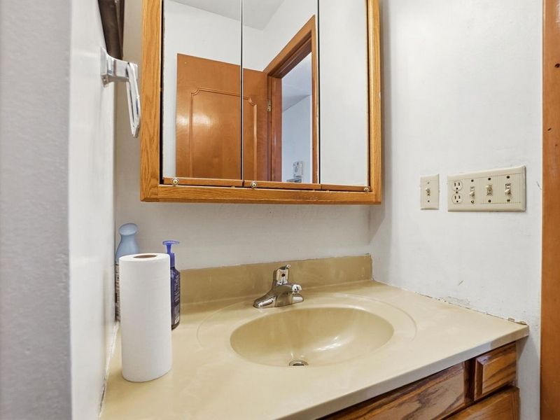 1638 Arrowood Lp N, Columbus, OH 43229 Photo 14