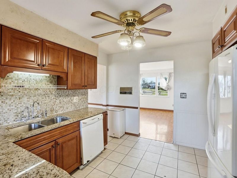 1638 Arrowood Lp N, Columbus, OH 43229 Photo 20