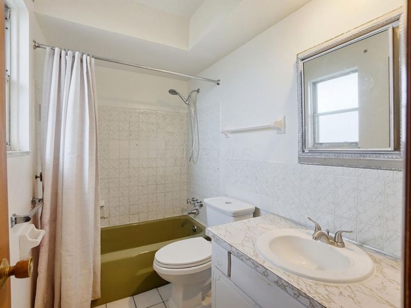 1638 Arrowood Lp N, Columbus, OH 43229 Photo 36