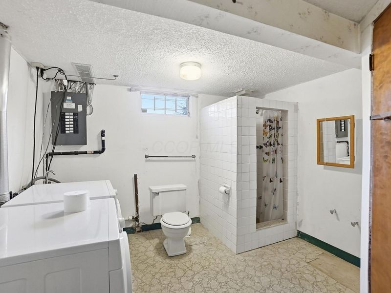 1638 Arrowood Lp N, Columbus, OH 43229 Photo 56