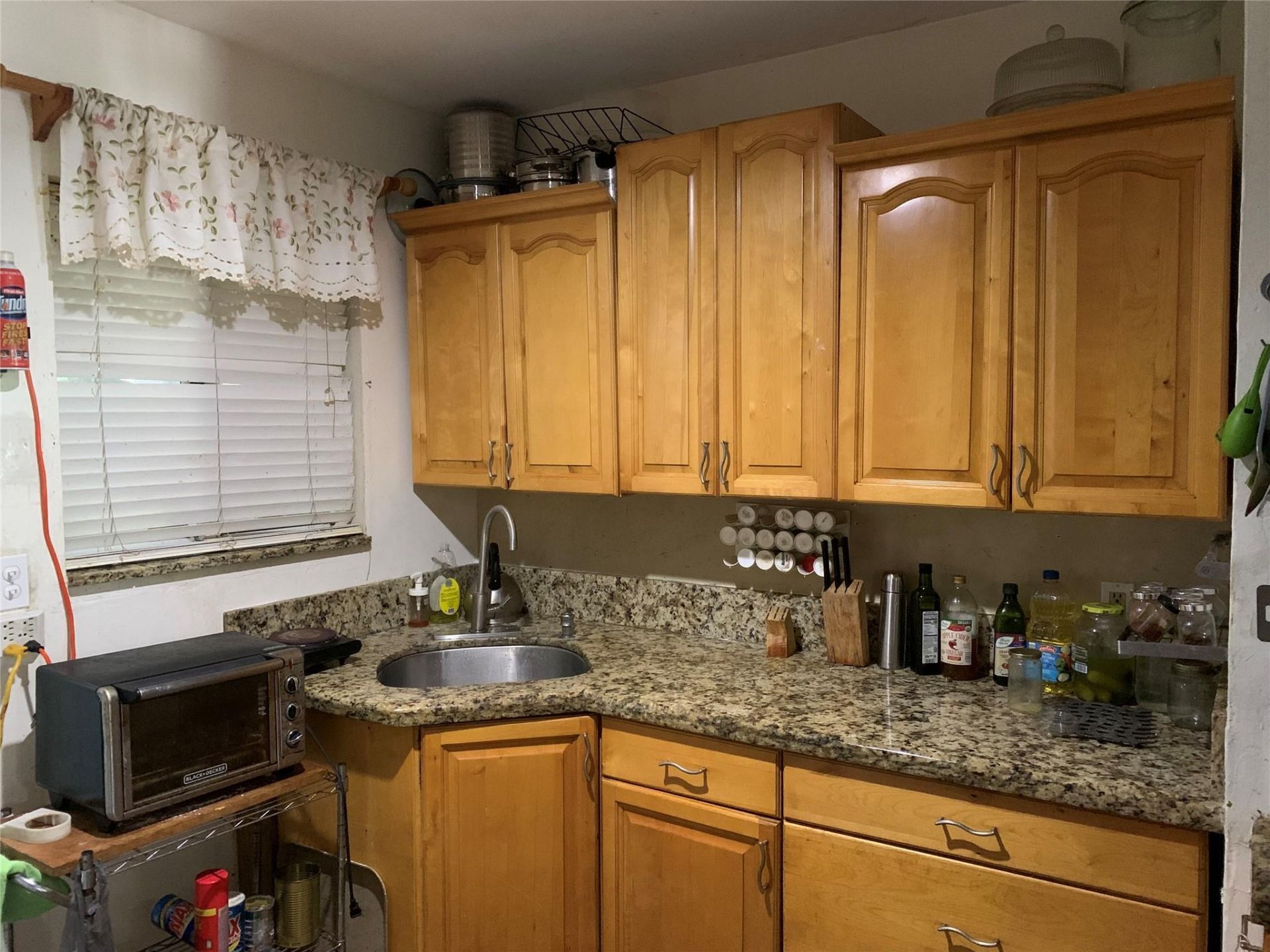 1635 NE 160th Street, North Miami Beach, FL 33162 Photo