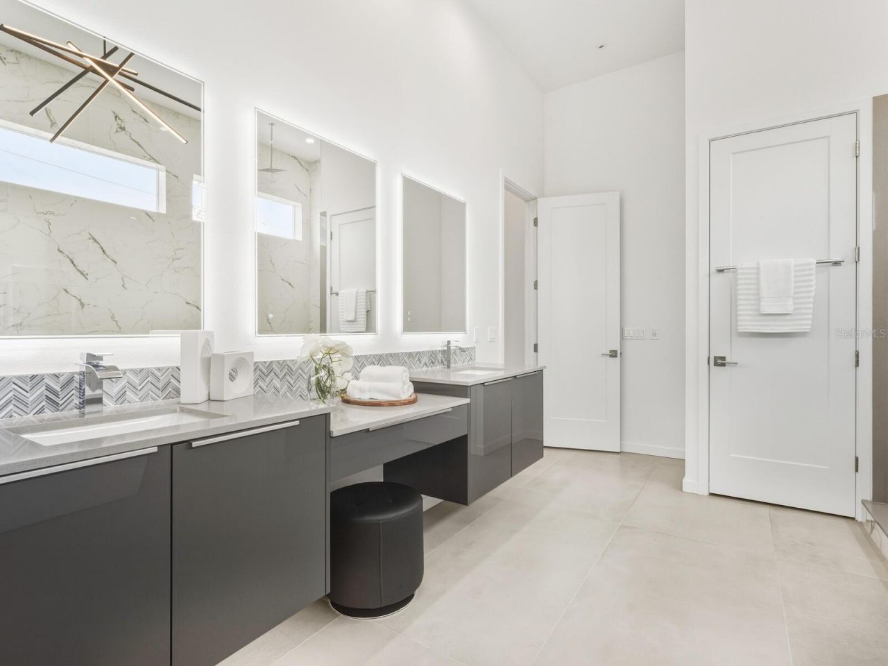 3939 Higel Avenue, Sarasota, FL 34242 Photo