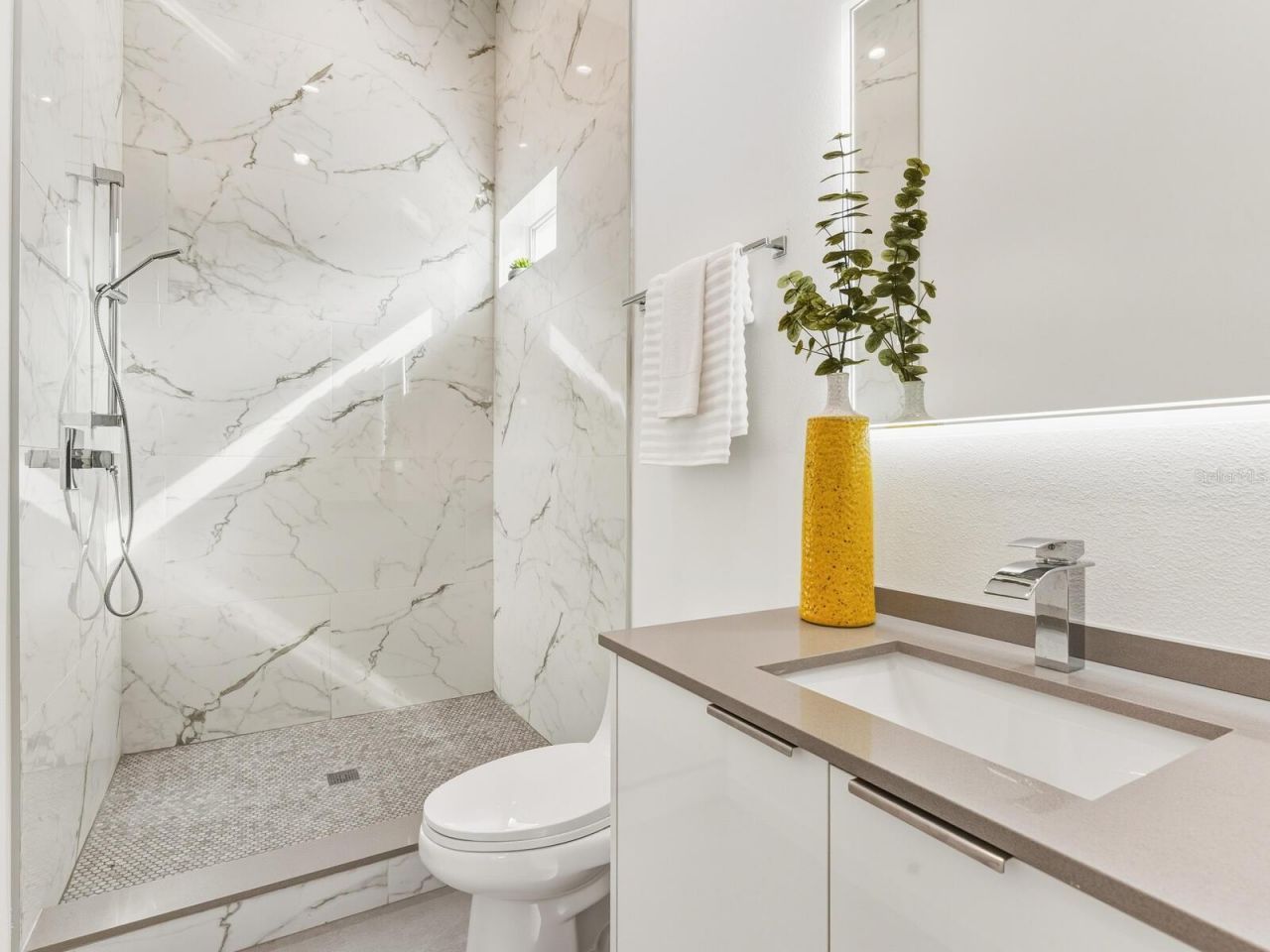 3939 Higel Avenue, Sarasota, FL 34242 Photo