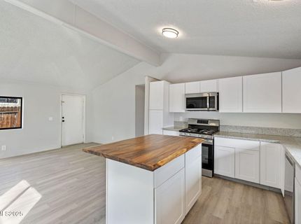 2720 Dahlia Way, Reno, NV 89512 Photo