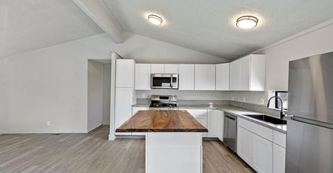 2720 Dahlia Way, Reno, NV 89512 Photo