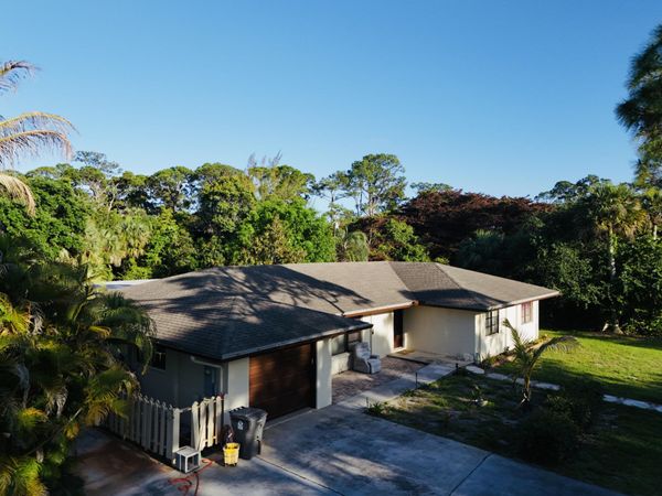 8895 N Bates Road, Palm Beach Gardens, FL 33418