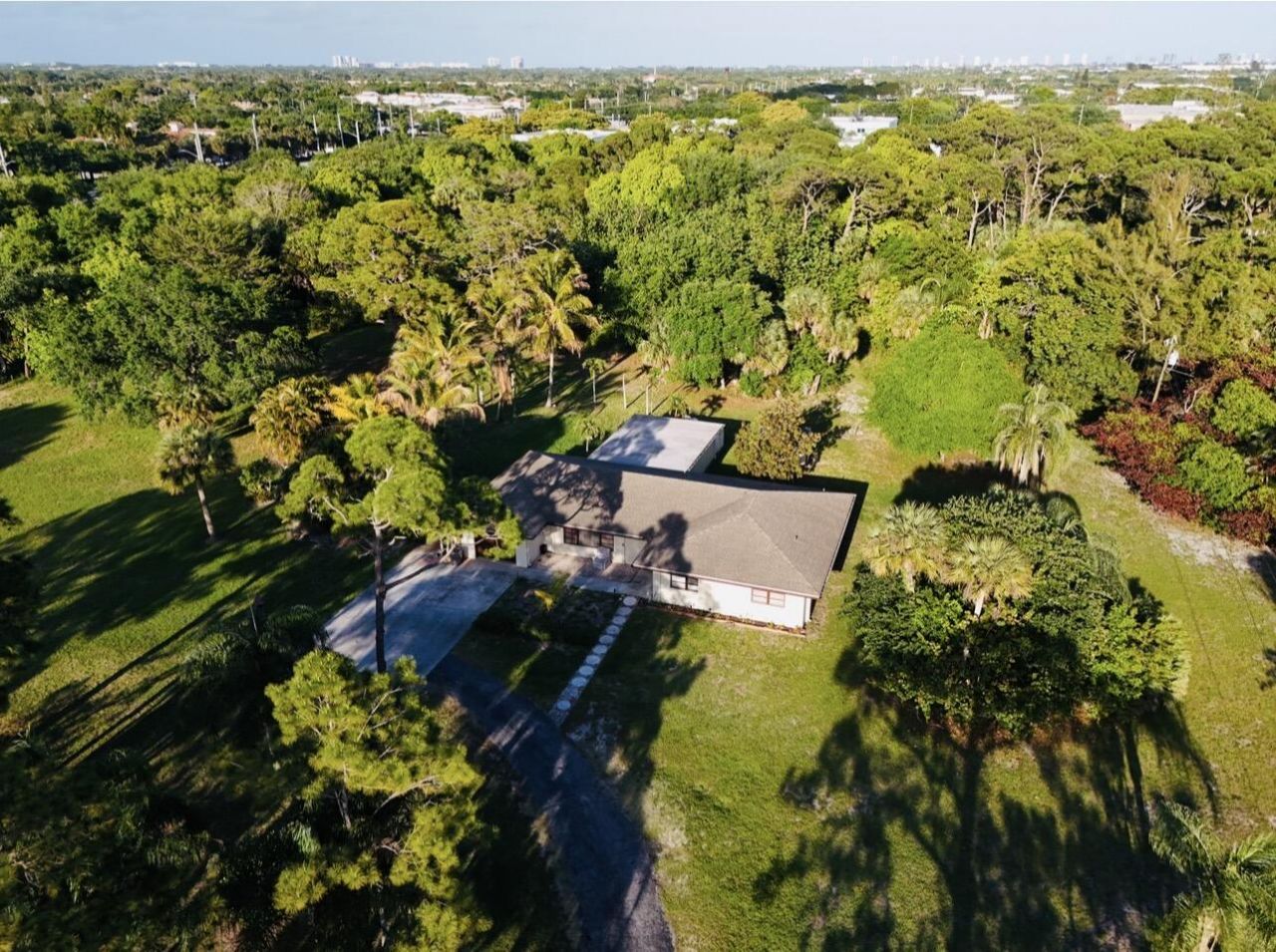 8895 N Bates Road, Palm Beach Gardens, FL 33418 Photo
