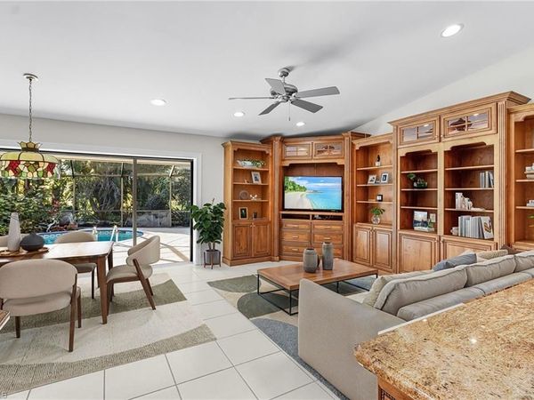 2377 Kings Lake BLVD, NAPLES, FL 34112