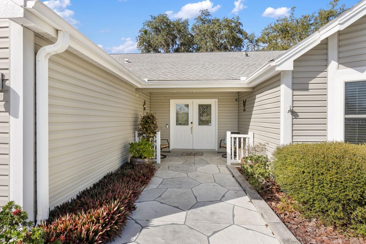 602 Juanita Court, The Villages, FL 32159