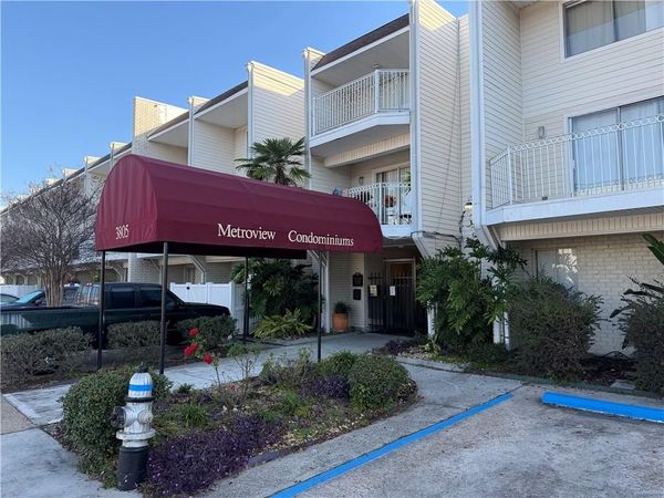 3805 HOUMA Boulevard, Unit C305, Metairie, LA 70006