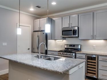 4316 Hartford Street, Unit 18, Dallas, TX 75219