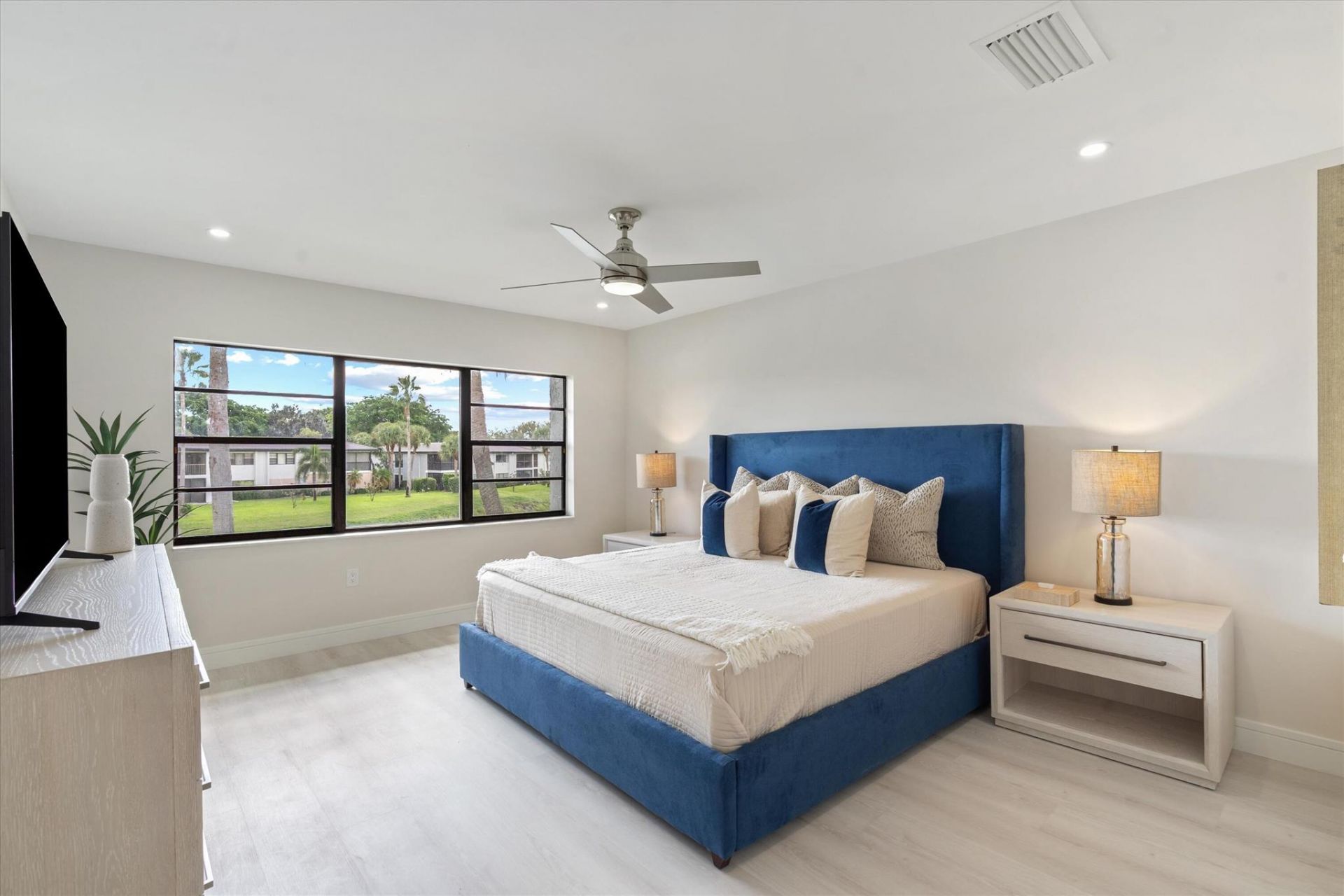 17 Stratford Drive E, Unit C, Boynton Beach, FL 33436 Photo